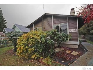 7732 17 Ave, Seattle WA  98115-4418 exterior