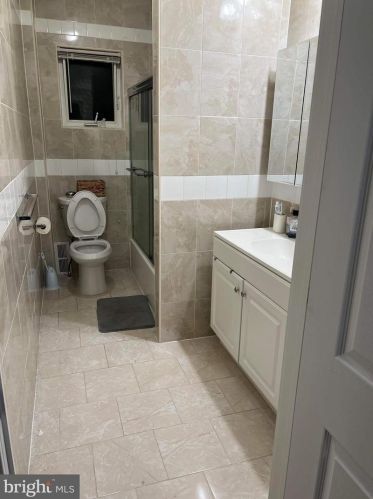 2223 47 St, Camden NJ 08110-3033 exterior