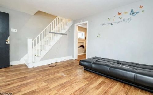 15 Douglas St, Perth Amboy NJ  08863-2205 exterior