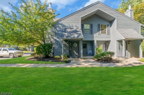 305 Woodhaven Dr, Edison NJ  08817-3797 exterior