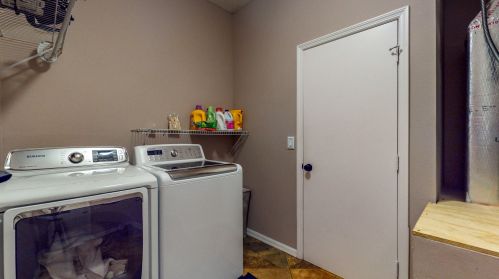 2081 Burlington St, Fort Pierce FL  34984-4350 exterior