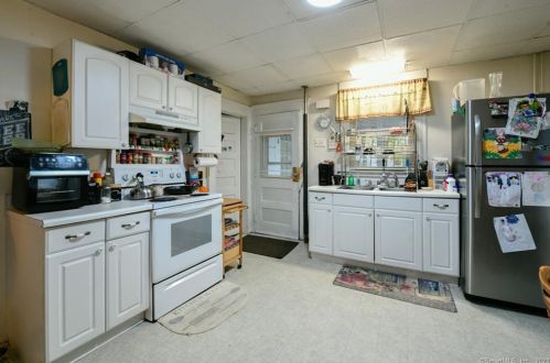 30 Frst St, Torrington CT 06790-4904 exterior