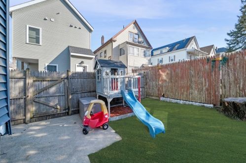 13 Mdw St, Salem MA 01970-4616 exterior