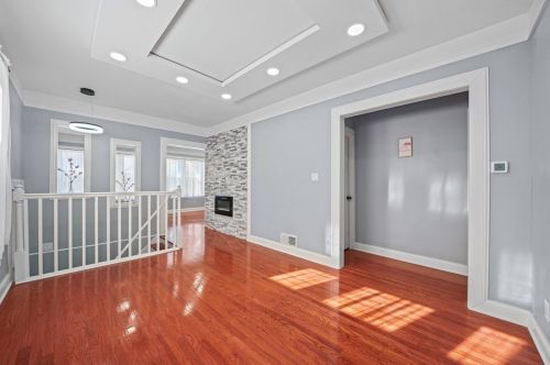 2102 71st St, Chicago IL  60649-2104 exterior