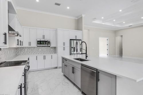 3671 21 Ave, Naples FL 34116-5722 exterior