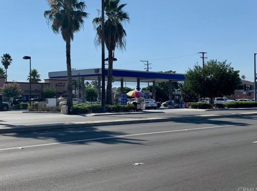 342 Iowa Ave, Riverside CA 92507-1612 exterior