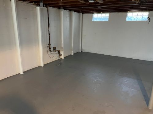 8750 Bender Ave, Milwaukee WI 53218-1018 exterior