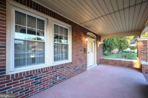 1002 York St, Hanover PA 17331-3360 exterior