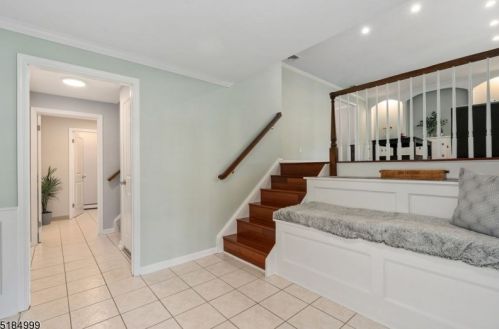 14 Stonehedge Ter, Sparta NJ 07871-1309 exterior