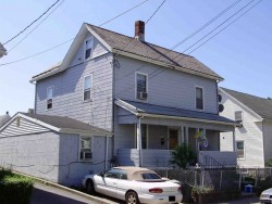 62 Green St, Newton, MA 02458-1340