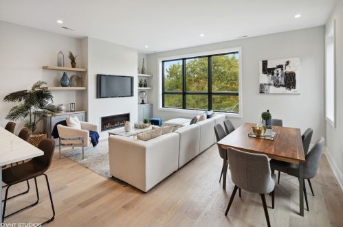 4020 California Ave, Chicago, IL 60632-1815