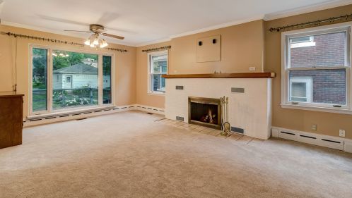 110 Ellsworth St, Naperville IL 60540-4922 exterior