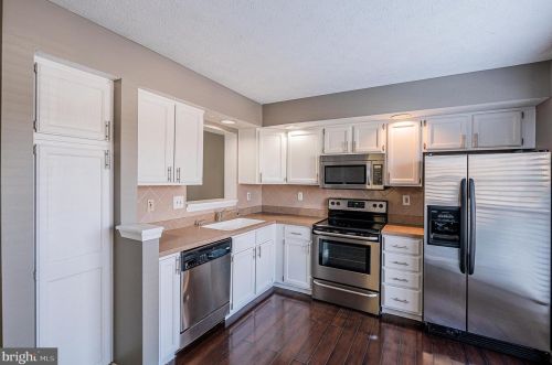 7987 Brightmeadow Ct, Ellicott MD 21043-7937 exterior