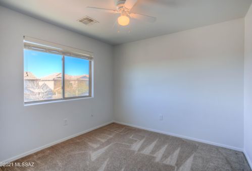 8363 Hunnic Dr, Tucson AZ 85747-5987 exterior