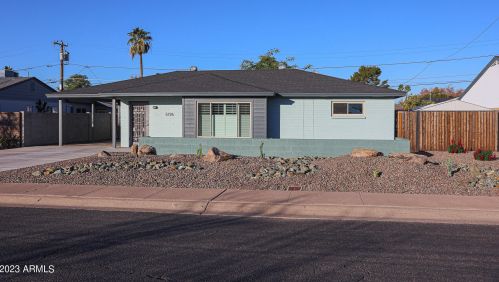 5726 11th Way, Phoenix AZ  85014-2241 exterior