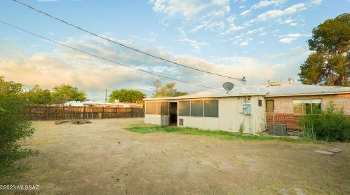 6417 Calle Osito, Tucson AZ  85710-5652 exterior