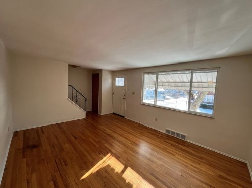 1202 Kelton Ave, Pittsburgh PA  15216-2425 exterior