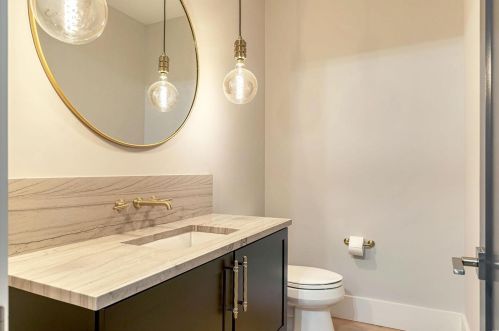 100 Ladue Meadows Ln, Saint Louis MO 63141-7503 exterior