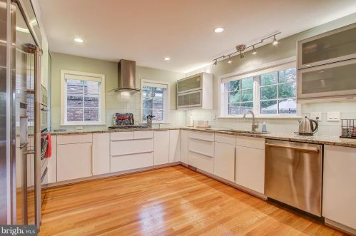 4658 Upton St, Washington DC 20016-2369 exterior