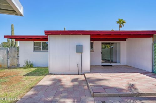 1318 Iowa Dr, Tucson AZ 85706-1415 exterior