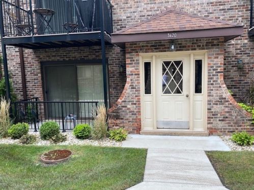 7620 Lawrence Ave, Chicago, IL 60706-3446