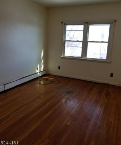 276 6 St, Paterson NJ 07508-2121 exterior