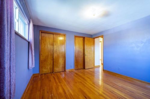 700 Southcrest Dr, Pittsburgh PA 15226-1238 exterior