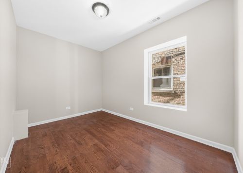 735 91st St, Chicago IL 60617-4409 exterior