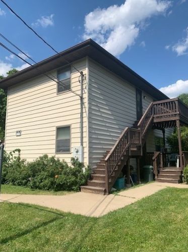 917 Vine St, Joliet, IL 60435-4638