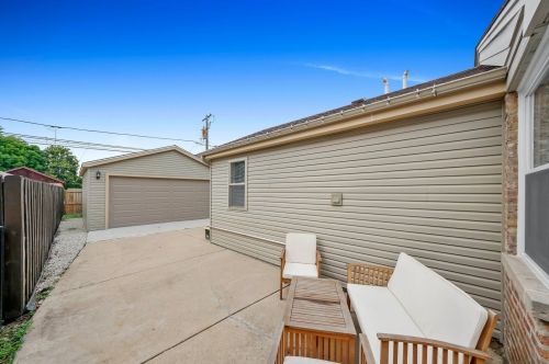 10136 Talman Ave, Chicago IL  60655-1666 exterior