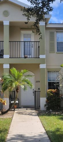 1890 Grand Dr, Fort Pierce FL  34952-7794 exterior