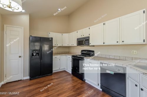 4686 Lessing Ln, Tucson, AZ 85742-4437