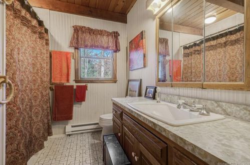 325 Scott Swamp Rd, Farmington CT 06032-3415 exterior