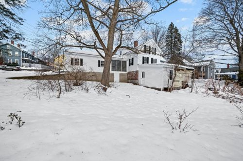 33 Washington St, Concord NH  03301-4341 exterior