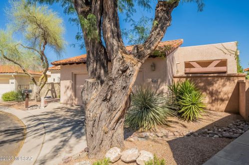 5898 Misty Ridge Dr, Tucson, AZ 85718-3433