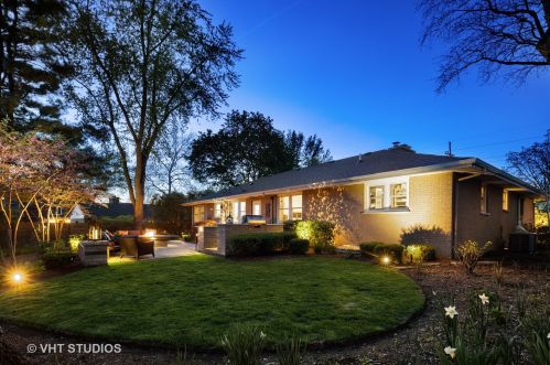 520 Pr Ave, Naperville IL 60540-6716 exterior