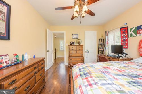 4433 1 St, Arlington VA 22204-1314 exterior