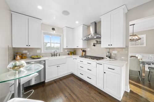 9701 Ln Salle St, Chicago IL 60628-1331 exterior