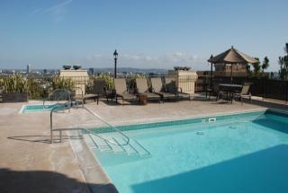 1211 Sunset Plaza Dr, Los Angeles CA  90069-1200 exterior