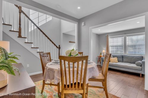 33 Avenue C, Atlantic Highlands NJ  07716-1069 exterior