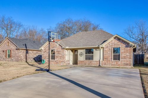 511 Star St, Denison TX  75020-7739 exterior