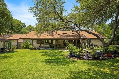 8709 Collingwood Dr, Austin TX 78748-5204 exterior