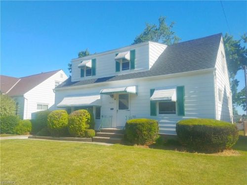 20261 Trebec Blvd, Cleveland, OH 44119-1805