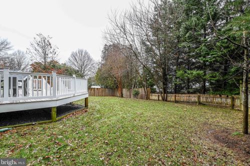 1339 Mayflower Dr, Mc Lean VA 22101-5612 exterior