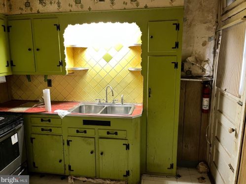 5318 Marvine St, Philadelphia PA 19141-3418 exterior