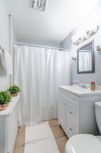 26 King Philip Rd, Worcester MA 01606-2334 exterior