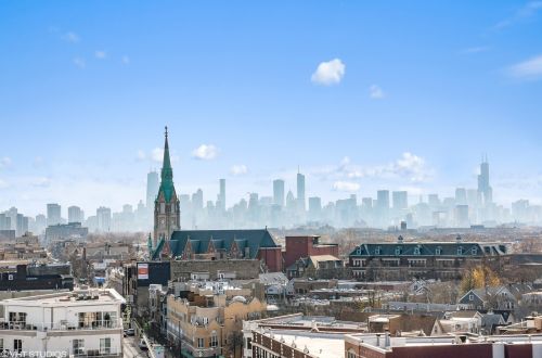 3151 Lincoln Ave, Chicago IL  60657-3111 exterior