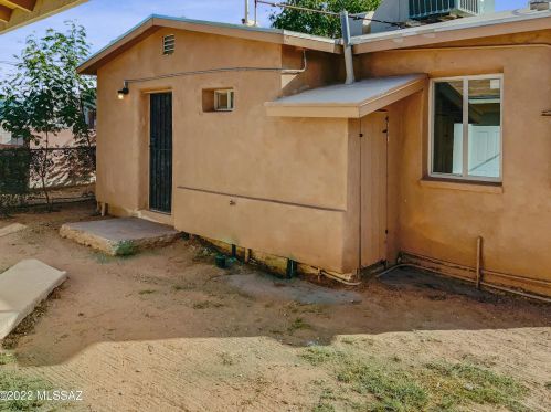 132 Aviation Dr, Tucson AZ  85714-2712 exterior