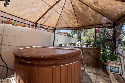 6628 19 St, Phoenix AZ 85022-5011 exterior