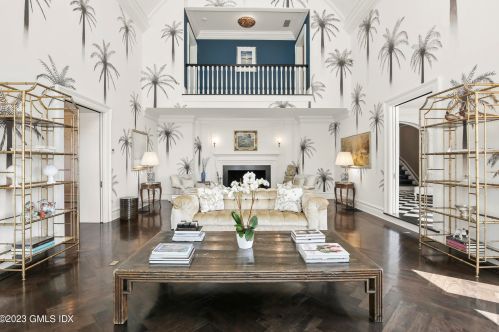 545 Indian Fld Rd, Greenwich CT 06830-7219 exterior